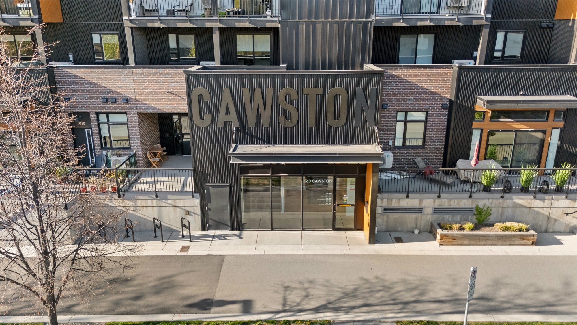 610-660 Cawston Avenue photo 1