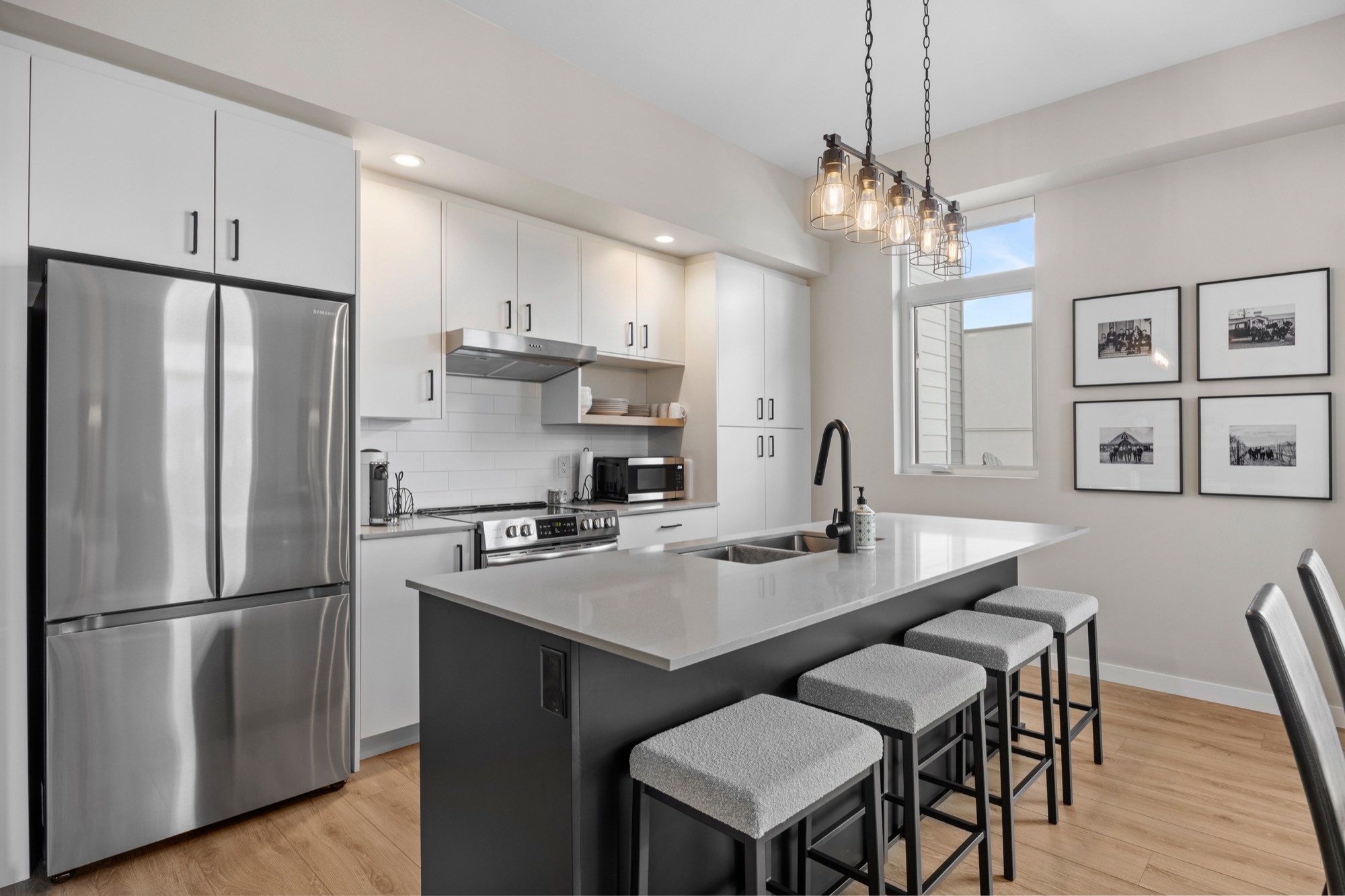 610 - 660 Cawston Avenue, Kelowna